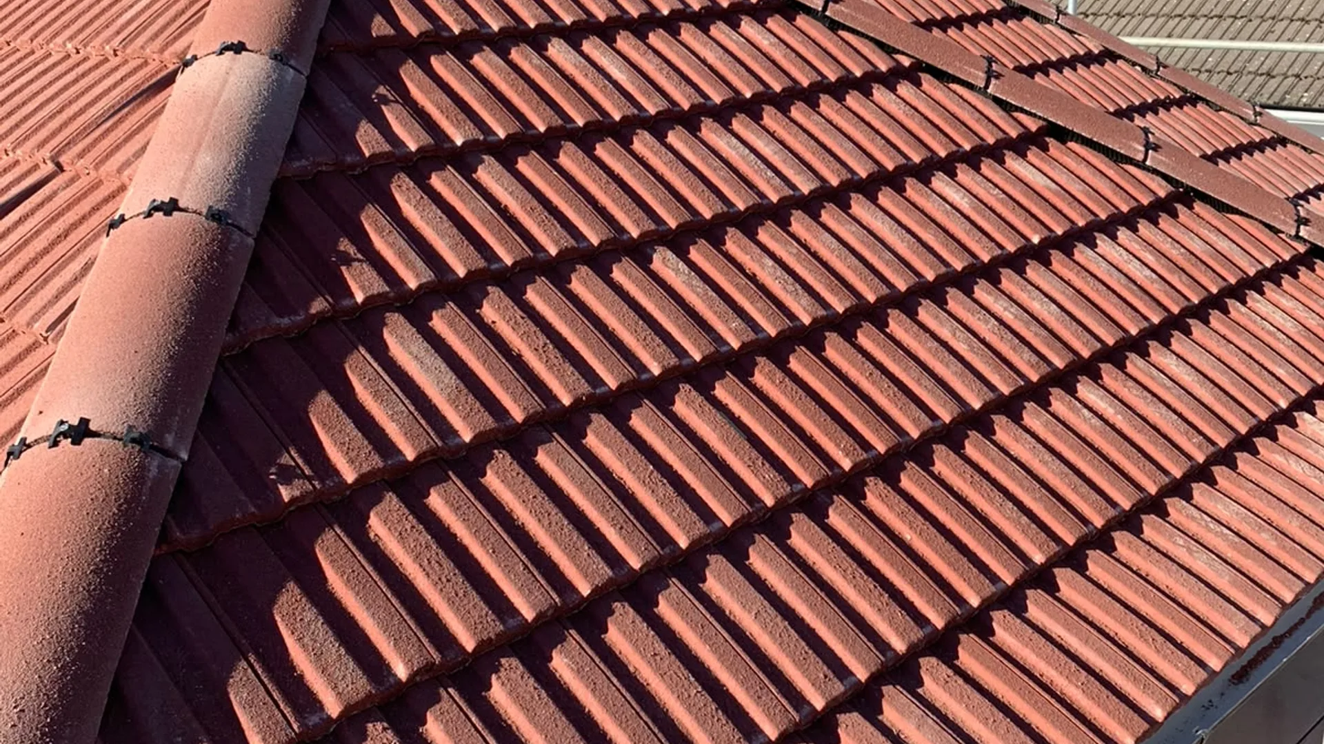 A new tiled roof completed in Kent