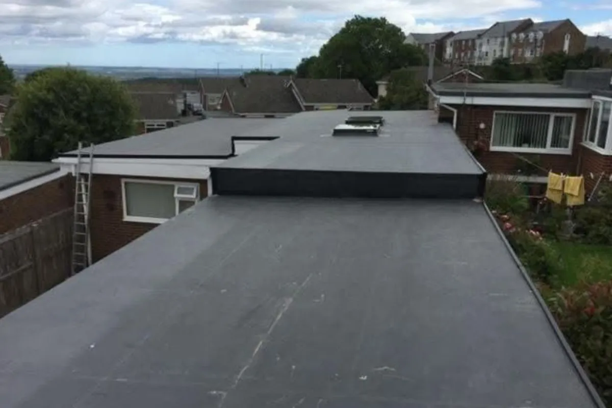 An EPDM rubber flat roof laid as a single membrane